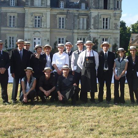 Le Relais Hotel Saint-Quentin-les-Anges Eksteriør billede
